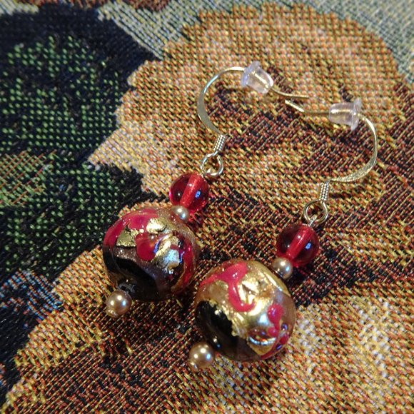 Handcrafted Murano earrings in drop style & 5 color options - Picture 14 of 15
